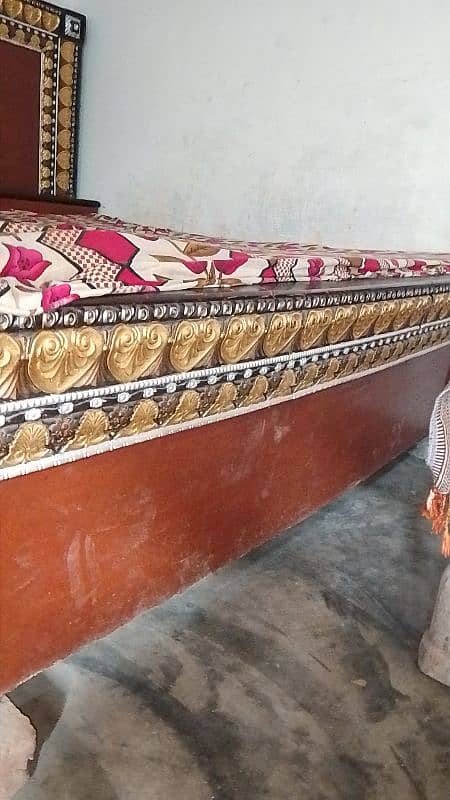 This bed is in very good condition good for use 2