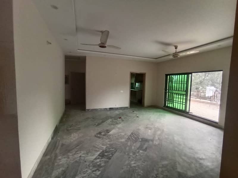 1 Kanal Upper Portion with Separate Gate Available For Rent In Q Block DHA Phase 2, Lahore 4