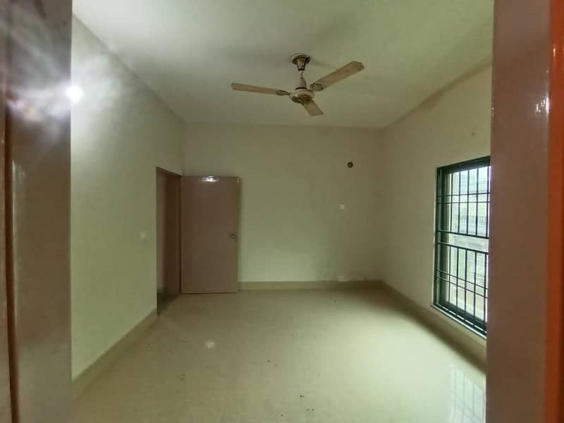 1 Kanal Upper Portion with Separate Gate Available For Rent In Q Block DHA Phase 2, Lahore 10