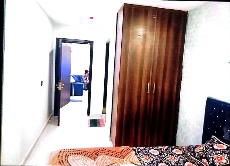 1 bedroom furnished apartment available for rent in bahria town phase 4 civic center 5