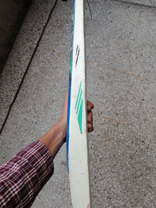 CA  first copy 10/8 Condition tape ball and hard ball bat 3