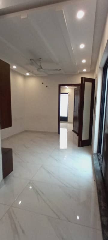 1 kanal Lavish upper portion On Top Location For Rent In DHA Phase 5 Lahore 2