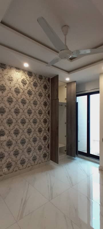 1 kanal Lavish upper portion On Top Location For Rent In DHA Phase 5 Lahore 9