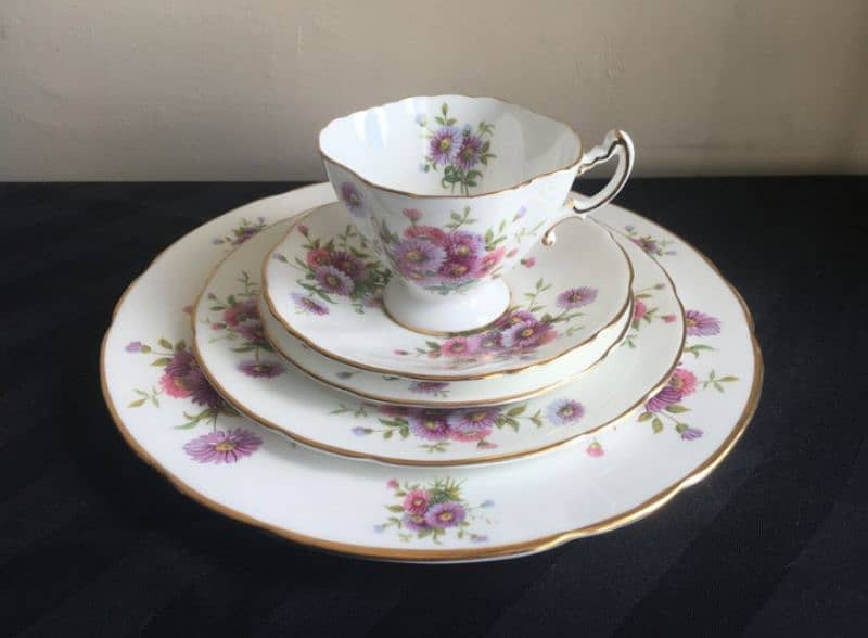 Royal Dinner Set 9