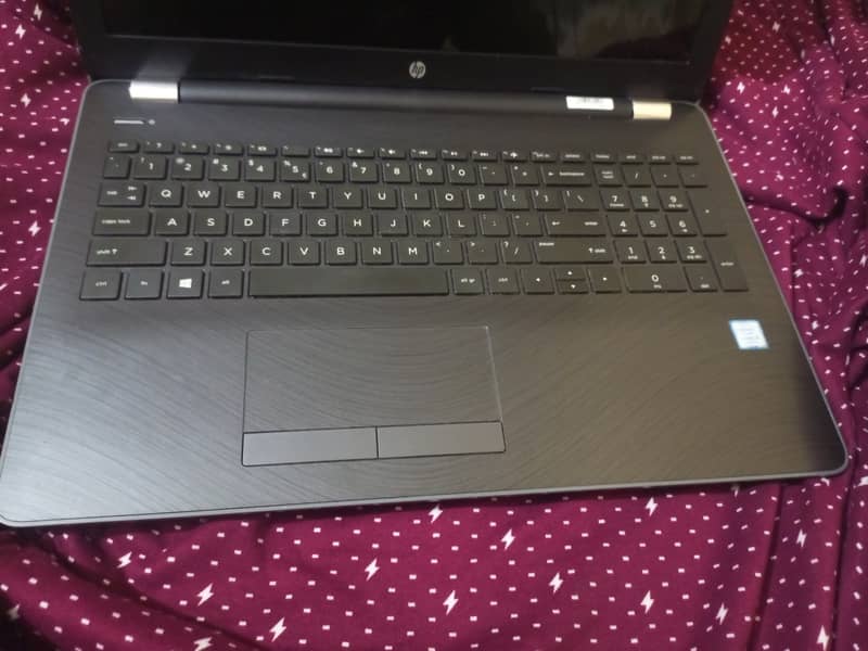 hp i5 7th generation 4ddr ram 128gb ssD 1