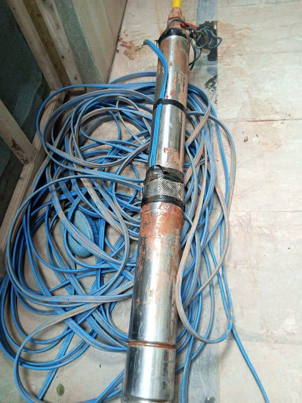 2 water booring motors for sale in good conditio along with with wire 6