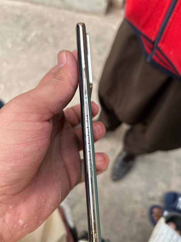 infinix not 40 pro condition 10 by 9.5 all ok ha 2