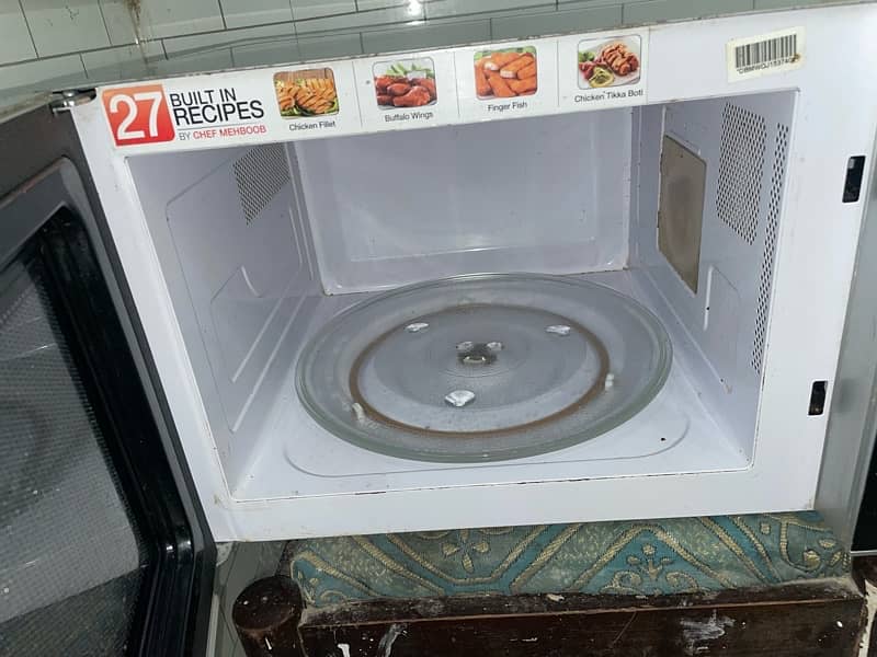 microwave in perfect condition 3