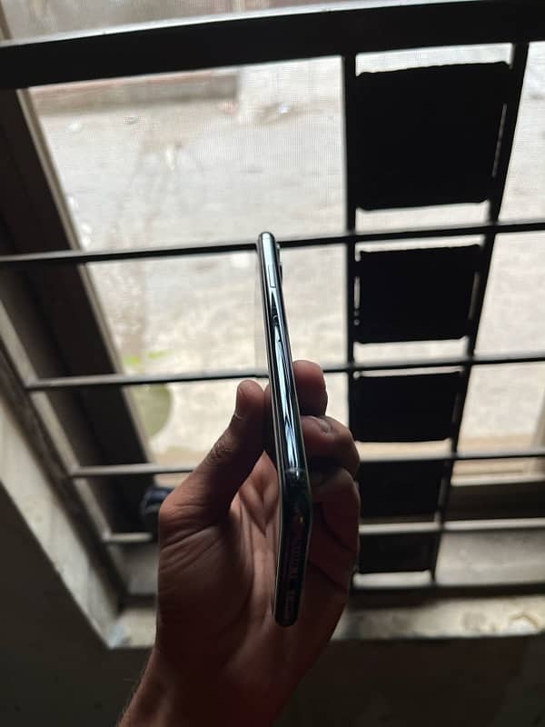 iPhone 11 pro max exchange possible 0