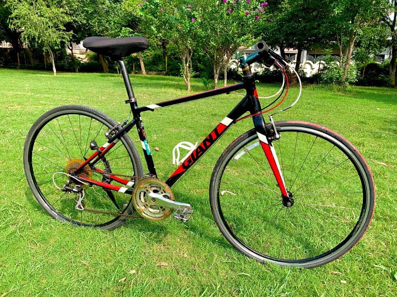 Giant Crosstar Hybrid USA Bicycle 3