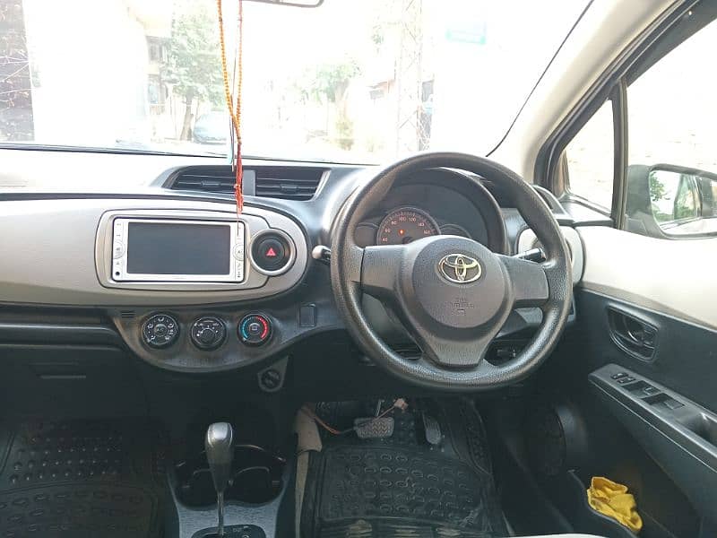 Toyota Vitz 2016 0