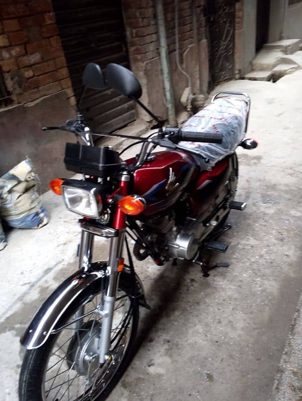 Honda CG 125 Model 24 Applied for zero meter condition 5