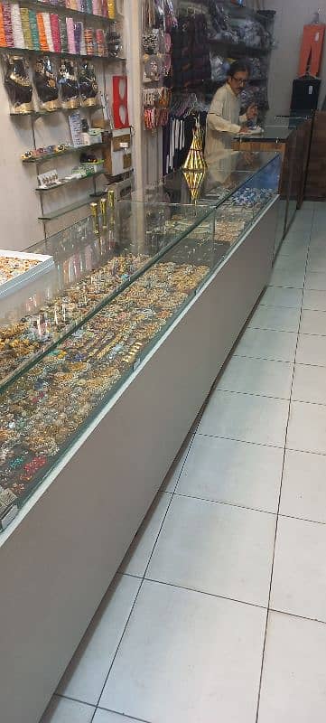 jewellery counter 3