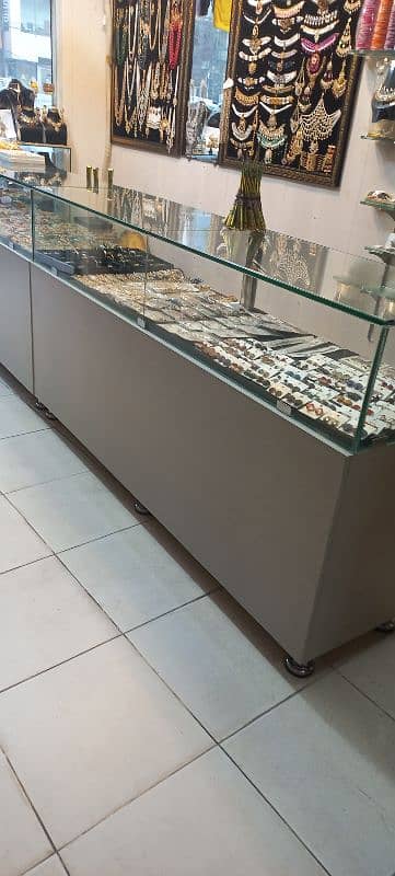 jewellery counter 6