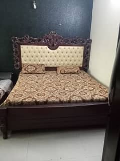 King size bed