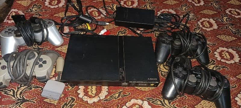 Sony playstation 2 model SCHP-70004 for sale in working condition. 0