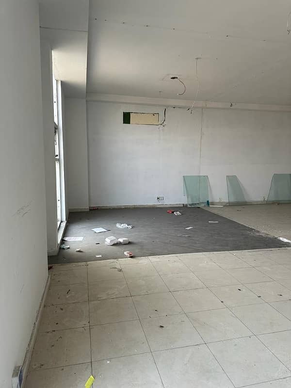 350 Square Feet Office Available For Rent At Main Boulevard Gulberg 2