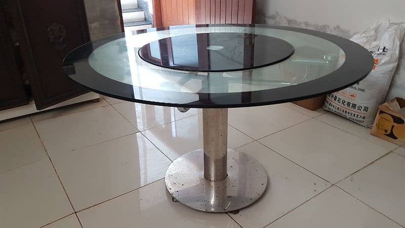 glass round imported table 0