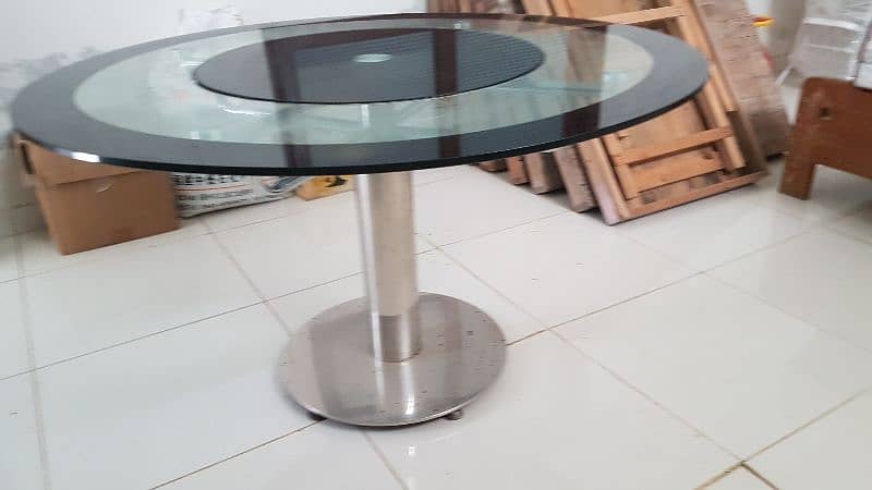 glass round imported table 1