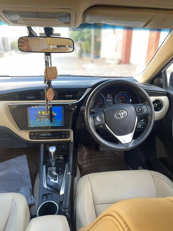 Toyota Altis Grande 2018 9