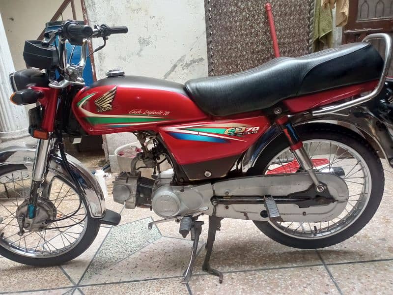 Honda CD-70 2016 0