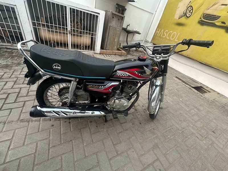 Honda CG125 2018 3