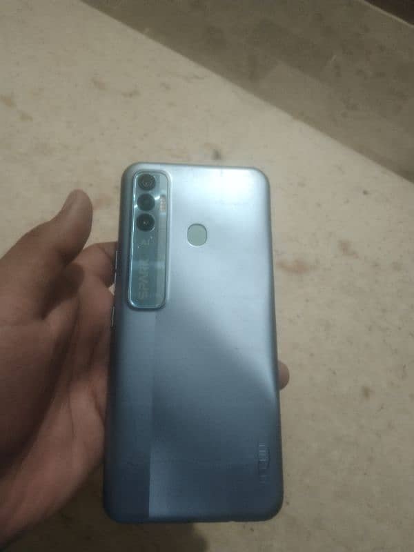 Tecno Spark 7 Pro 4/64 Gb 1