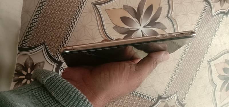 IPhone Xs Max 256GB with Box 4