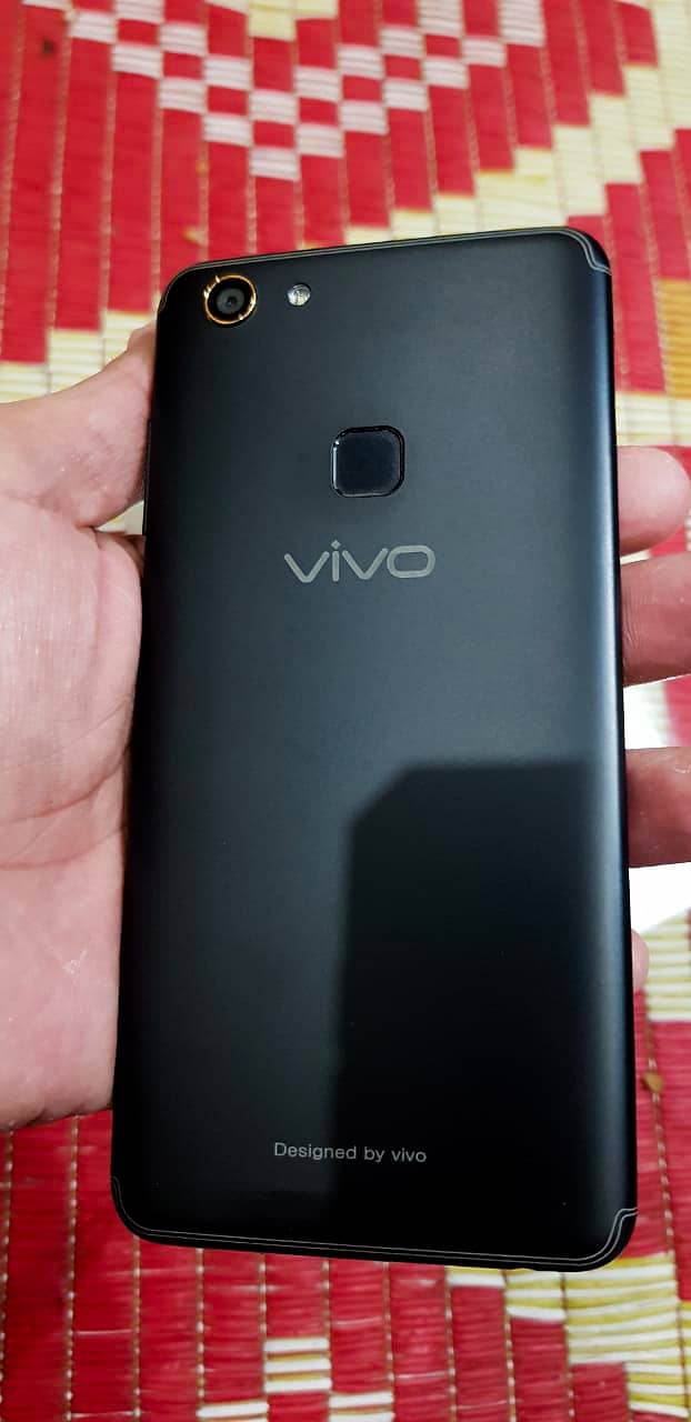 Vivo 6 128 Box Complete 3