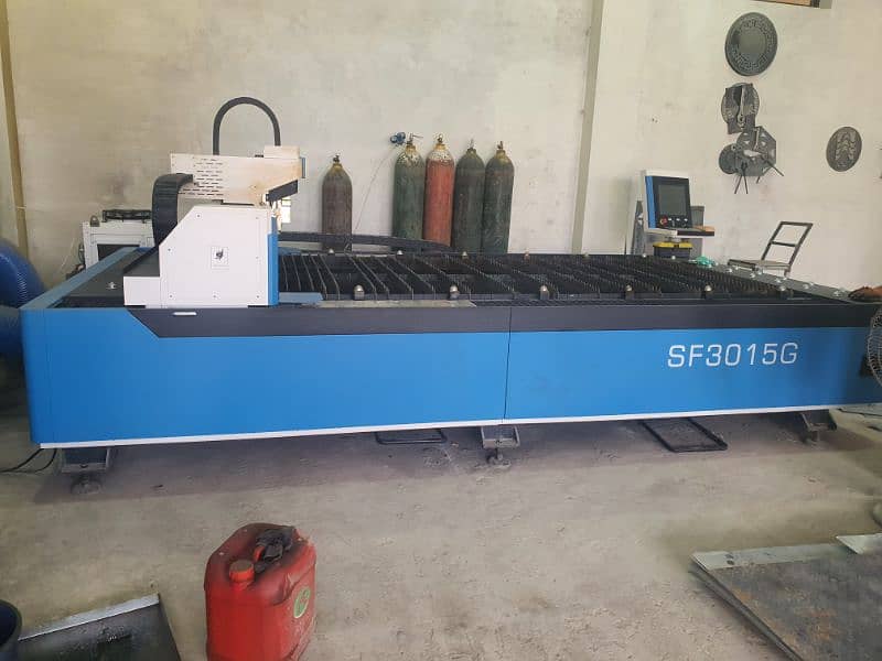 Senfeng 3015G Fiber Laser Machine with 10ft Bending Press 6