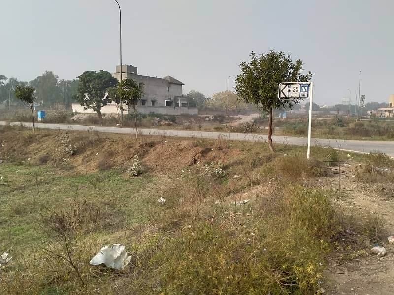 80ft Road 1 Kanal Outclass Location Residential Plot No 143 For Sale In DHA Phase 5 M Block Lahore 8