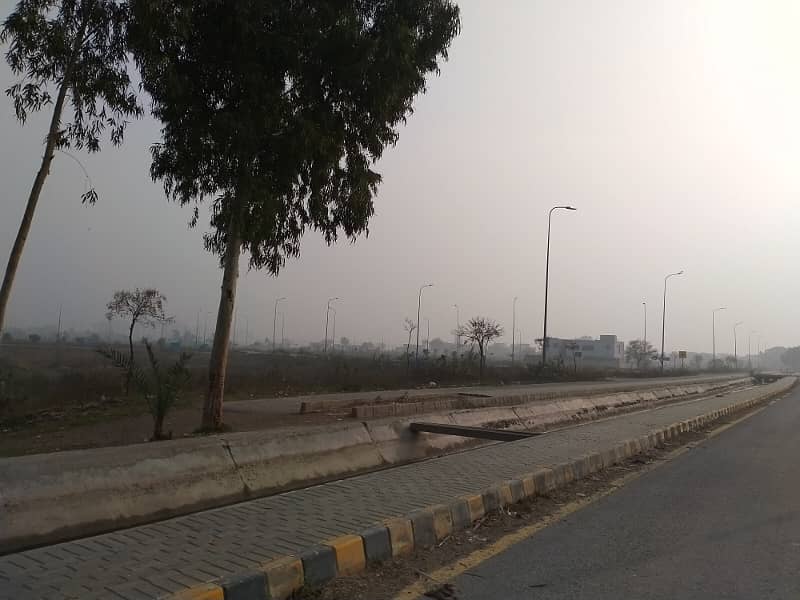 80ft Road 1 Kanal Outclass Location Residential Plot No 143 For Sale In DHA Phase 5 M Block Lahore 10