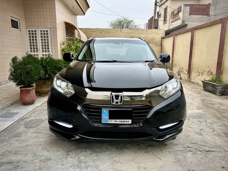 Honda Vezel 2016 Hybrid Z Sensing 1