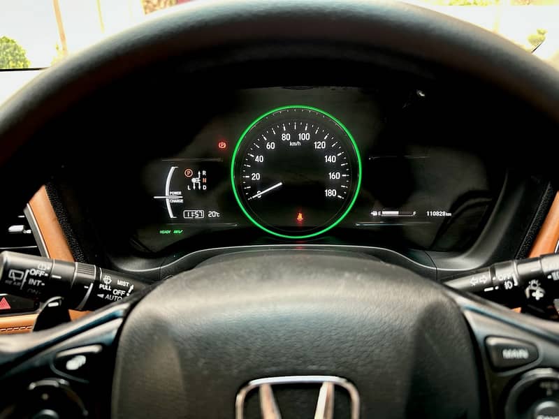 Honda Vezel 2016 Hybrid Z Sensing 10