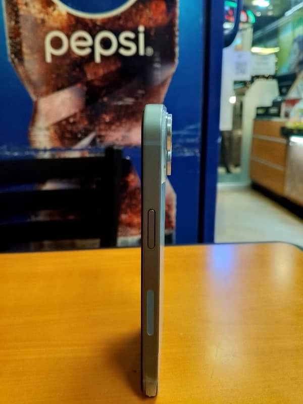 iPhone 14 128gb jv with box warranty me ha exchange iPhone 13 Pro Max 3