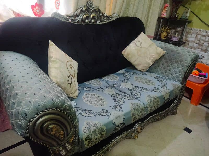 7 seater sofa only for 1 year use 4