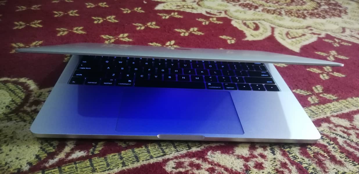 MACBOOK PRO 2016 13'' INCH 4