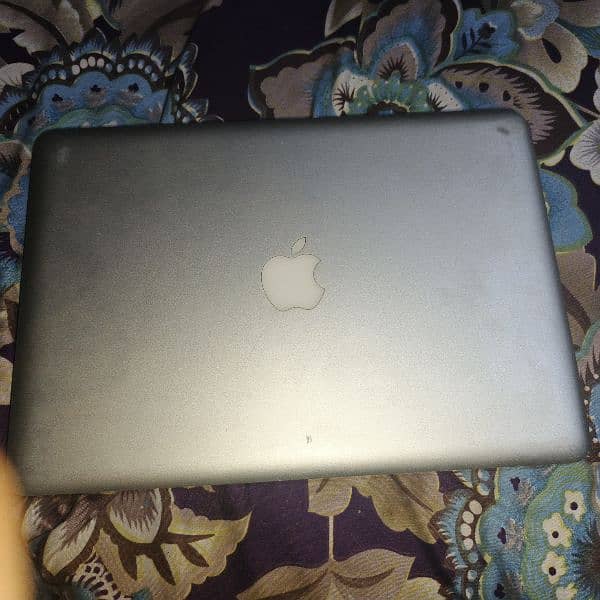 Apple MacBook Pro I12 2