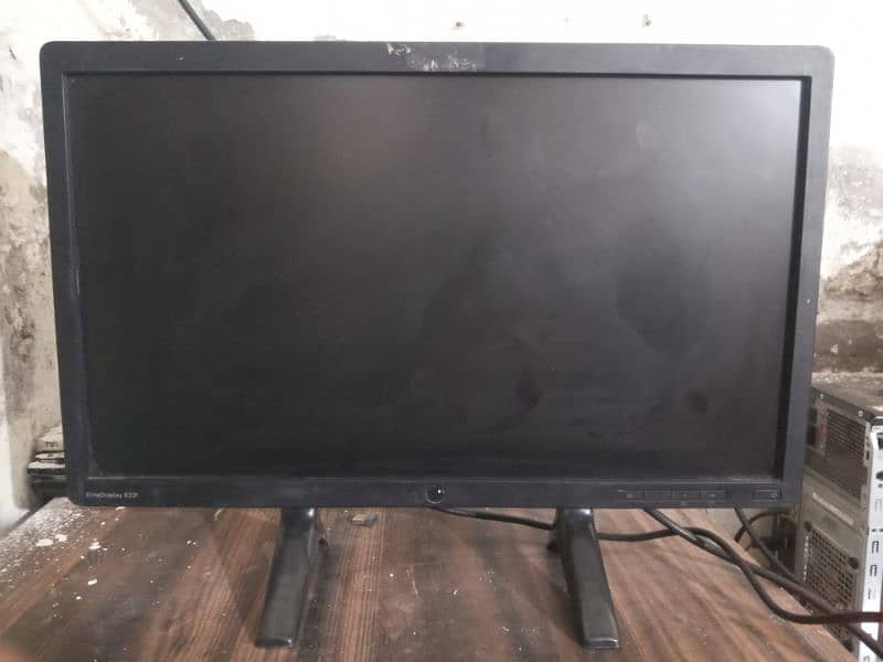 Dell 22 inch LED far sale 0