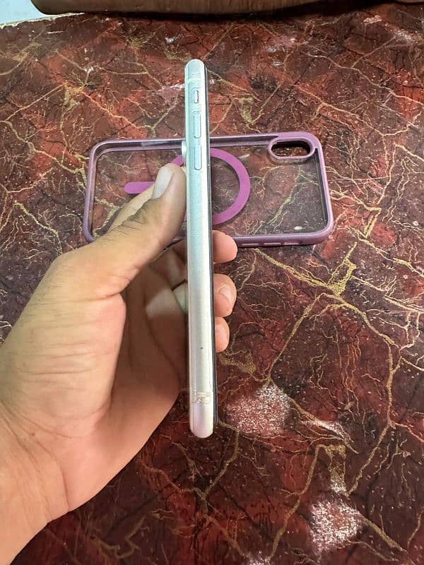 iphone XR condition pic ma dhk sakty ha 4