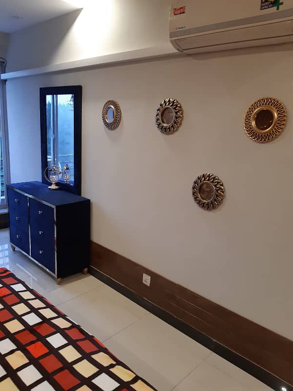 Two beds luxury apartment for rent on daily basis in bahria lahoe 5