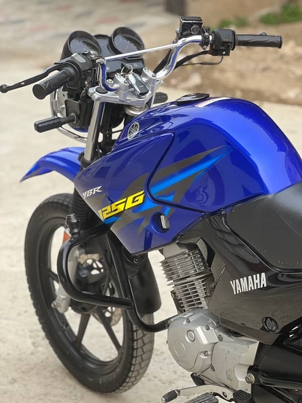 Yamaha YBR 125 G 9