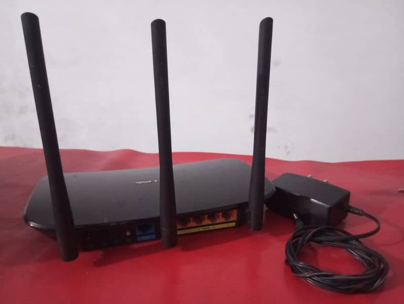 TpLink WiFi Router 450mbps 1