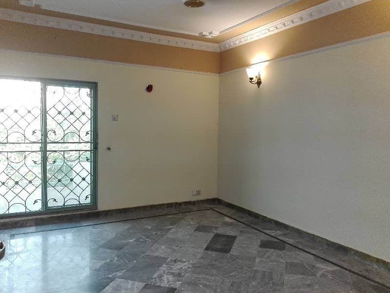 Upper Portion Of 10 Marla In Sabzazar Scheme For rent 0