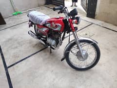 Hyderabad number bike and sell in urgent.