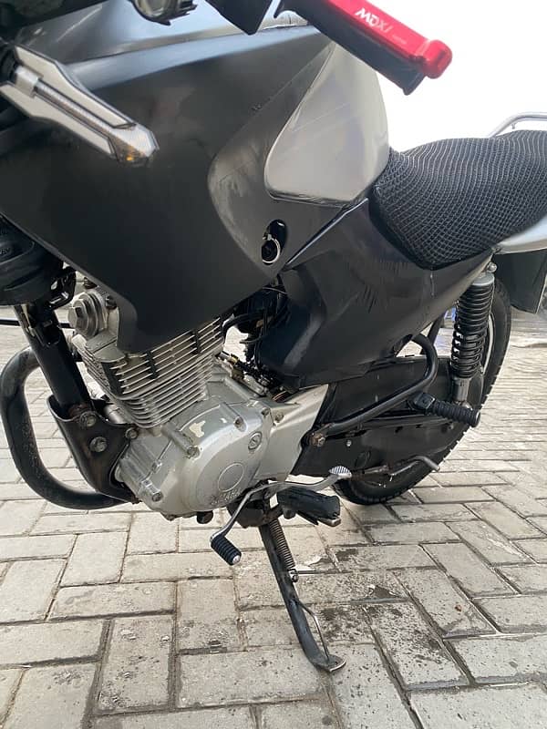 YAMAHA YBR 125 URGENT SALE 7