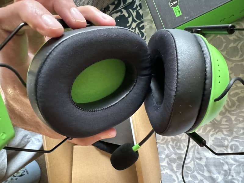 Razer Blackshark V2 X headphones 3