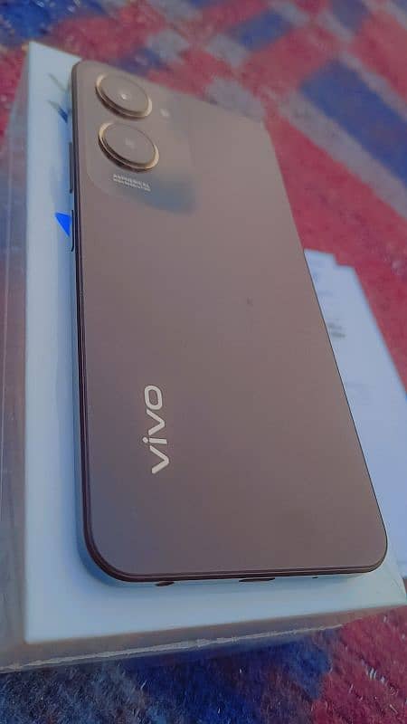 vivo Y18 1