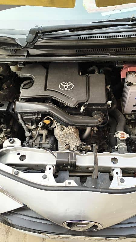 Toyota Vitz 2018 8