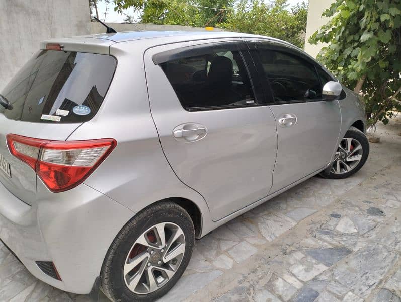 Toyota Vitz 2018 18